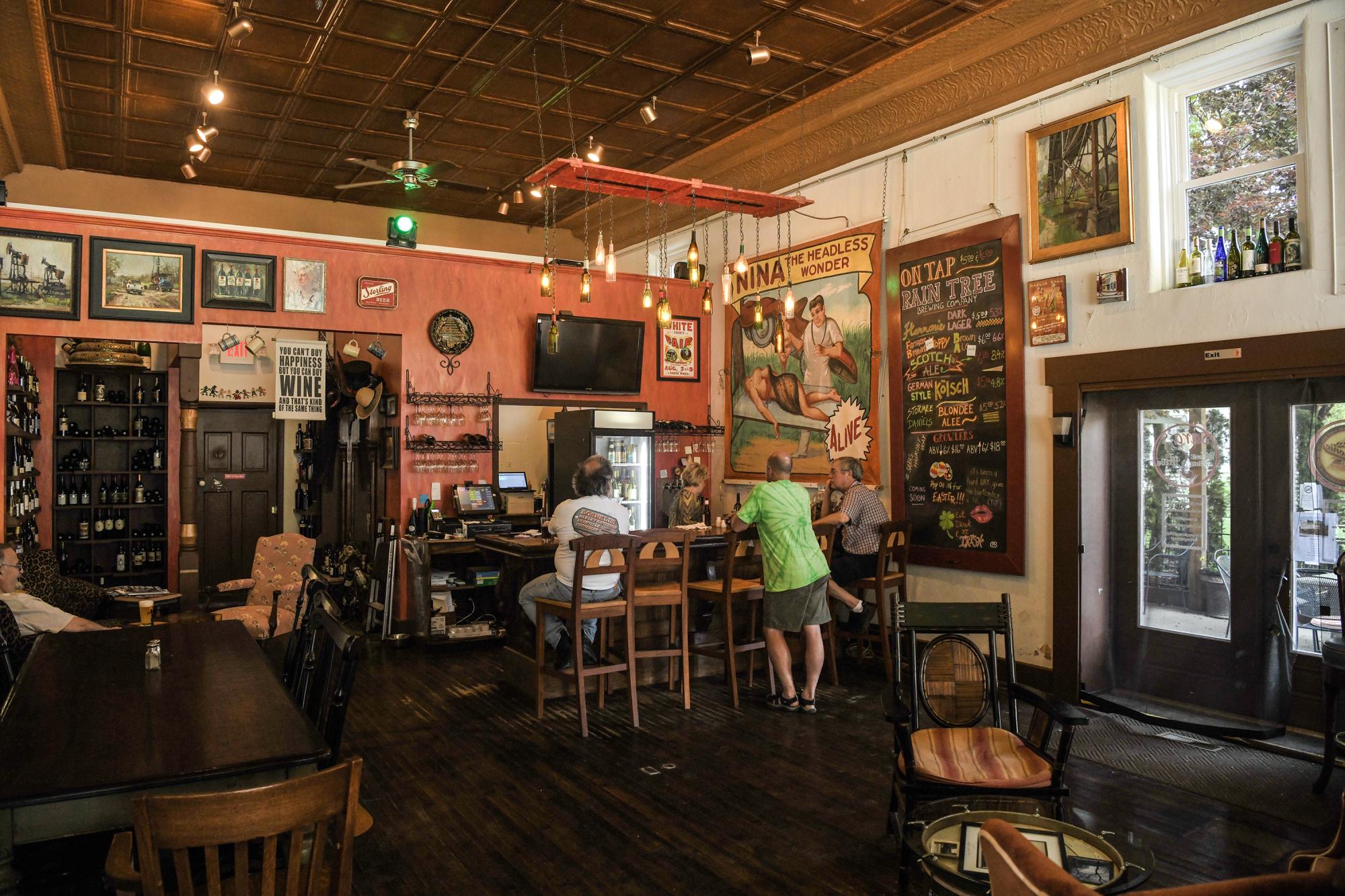 Evansville Indiana New Harmony e is for everyone